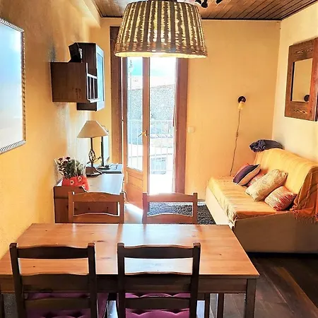 Acogedor En Romeu-via I Apartman *